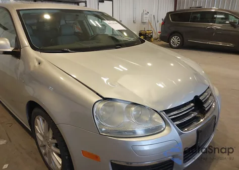 2008 Volkswagen Jetta Wolfsburg Edition из США, поврежденный, VIN 3VWRJ71K48M161745